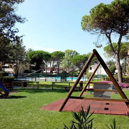 House With Pools And Outdoor Space וילה *