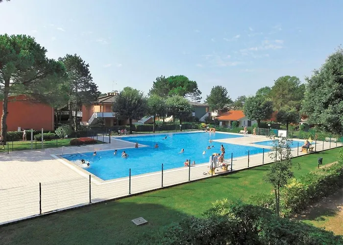 House With Pools And Outdoor Space Willa Bibione